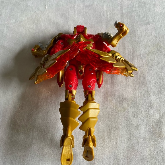 Red and Gold Action Figure Power Ranger - Picture 2 of 5